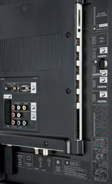 Sharp LC40LE830E (7)