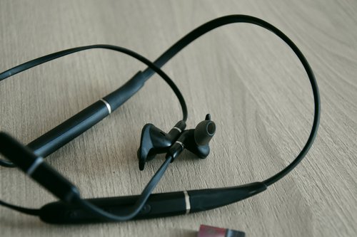 Jabra Evolve 65e nietypowe nakładki / fot. techManiaK