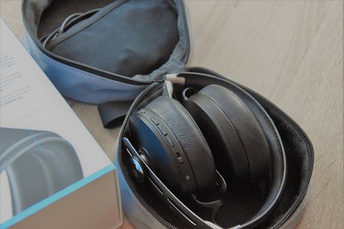 Sennheiser Momentum M3 w etui / fot. techManiaK