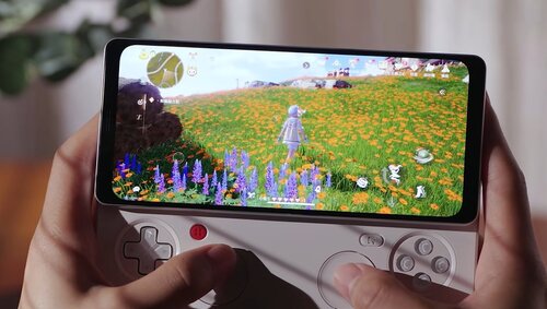 Ayaneo Pocket Play konsola do gier i smartfon w jednym