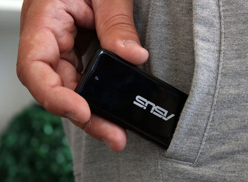 ASUS Stick QM1 / fot. tvManiaK.pl